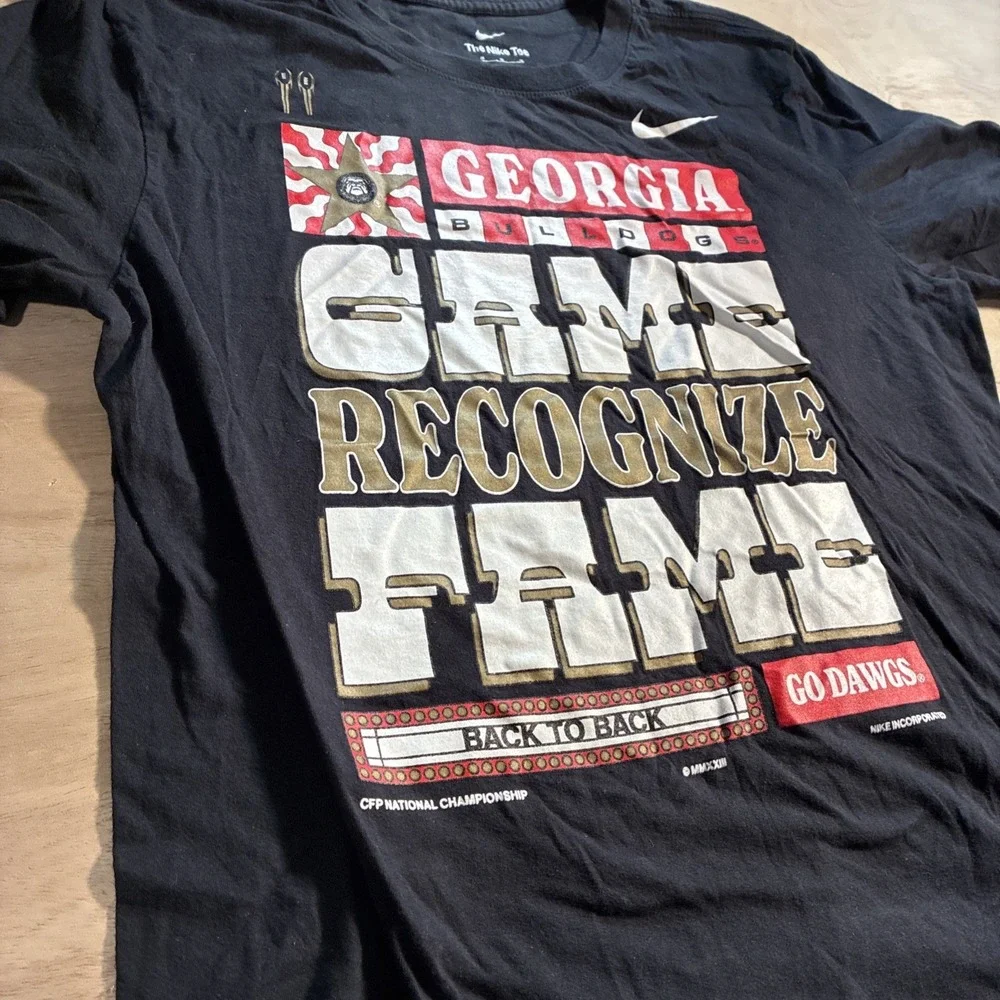 Georgia Bulldogs T-Shirt Mens Size M Black Locker Room Nike Game Recognize Fame